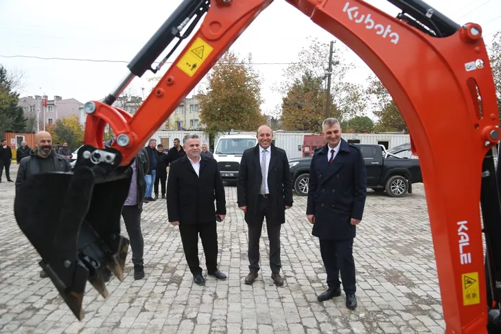 Kocaeli Gölcük’ün makine parkuruna 3 yeni takviye